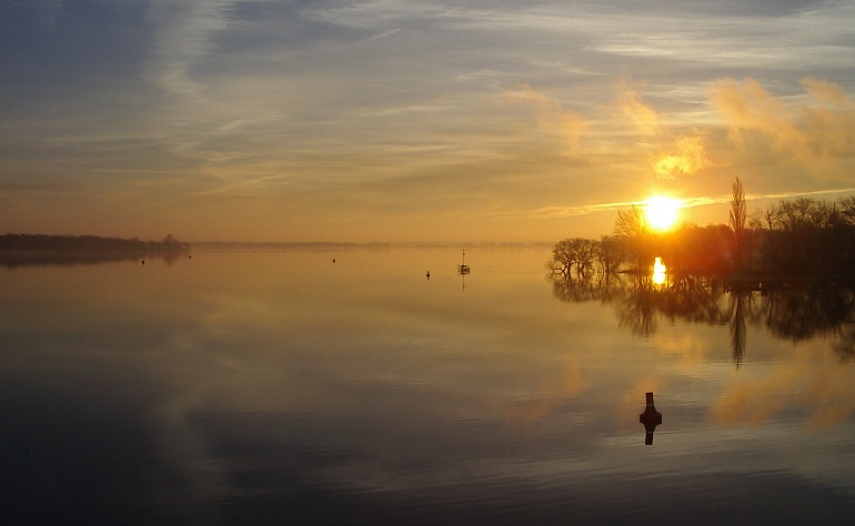 Blick von der Seegartenbr&uuml;cke Kirchm&ouml;ser in Richtung Brandenburg