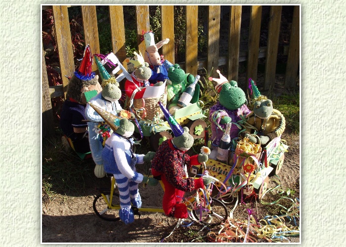 An der Kreuzung Hasenweg warten schon Poldi und Berti mit dem Fahrrad. "Das ist gut, der Sani ist da, dann kann es weiter gehen", sagt Fridolin.
