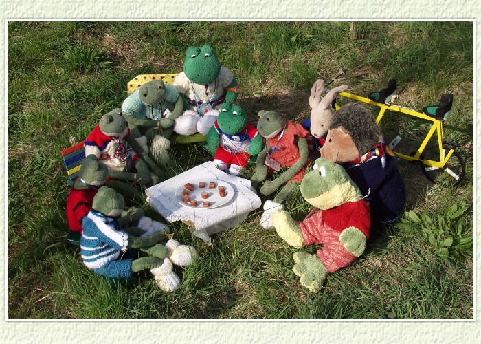 Grillmeister Kurti hat Wort gehalten. Die Wurst ist gerecht geteilt und es bekommt jeder einen kleinen Happen. „Das n&auml;chste Mal passiert so etwas nicht wieder“, ist sich Mondi sicher, “ich werde einen gro&szlig;en Zettel schreiben.“