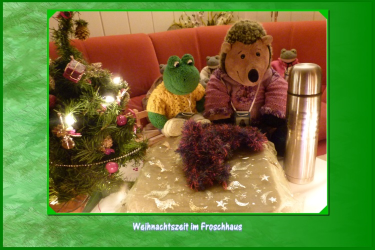 Klein-Mondi bekommt einen warmen Schal. Beim Autofahren oder im Schlitten h&auml;lt er sch&ouml;n warm und du erk&auml;ltest dich nicht . Ab und zu einen Schluck warmem Tee w&auml;hrend des Winterschlafes kann nicht schaden. Deshalb habe ich f&uuml;r dich, Borstel , eine gro&szlig;e Thermoskanne.